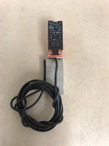 EFECTOR IFM KQ6001 CAPACITIVE SENSOR KQ-3120NFAKG/2T - Picture 1 of 5