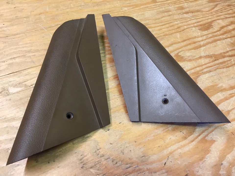 1969 1970 FORD MUSTANG MACH 1 ПРИБОРНОЙ ПАНЕЛИ КОНЦА КРЫШКА ОТДЕЛКИ Б/У (КОРИЧНЕВЫЙ) - Изображение 1 из 1