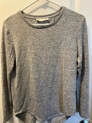 Estilo RD Gris Mangas Largas Con Espalda Abierta Talla Pequeña Foto 1 de 3