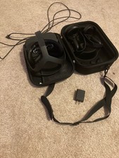 EUC Oculus Quest VR Gaming Headset - 64GB - Black With Accessories