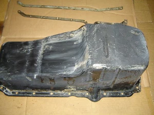 350 Chevrolet / GMC 5.7 engine oil pan for 1 piece rear main seal GM 10128320 - Picture 1 of 3