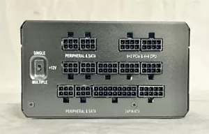 Fuente de alimentación ATX de alto rendimiento Corsair HXi Series HX850 850W - Imagen 1 de 4