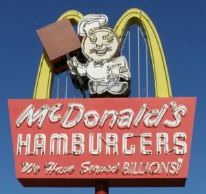 MCM MCDONALDS RING HAPPY MEAL TOY PENCIL SHARPENER BOLO LUNCHBOX RECORD GRIMACE - Picture 1 of 11