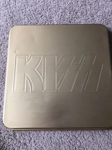 KISS IN AUSTRALIA RARO 4 CD 24 kt. JUEGO DE CAJA DE ESTAÑO DORADO 1980 EN VIVO RARO - Imagen 1 de 7