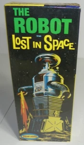 Lost In Space The Robot 1:24 Model Kit New Sealed #418 - Picture 1 of 3