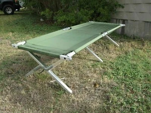 USGI MILITÄR CAMPINGBETT SCHWERLASTRAHMEN SCHLAFBETT OD GRÜN KLAPPBAR (GEBRAUCHT) - Bild 1 von 12