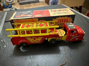 Feuerwehr Wyandotte 483 Haken und Leiter rot Feuerwehrauto - Pressstahl mit Karton - Bild 1 von 3