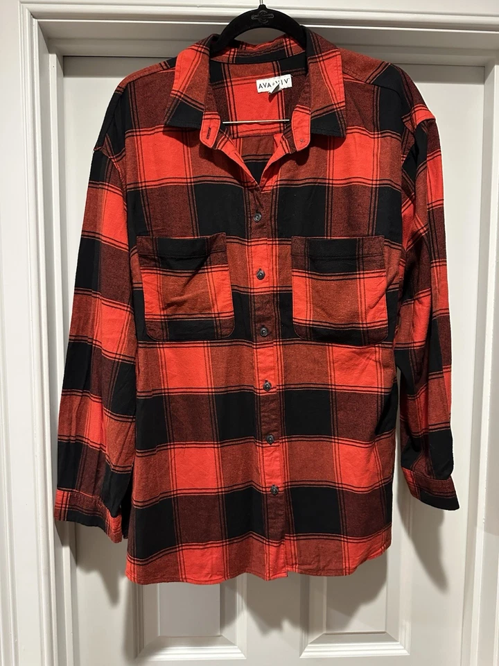 Camisa Ava & Viv Talla Grande 1X Franela Roja a Cuadros Abotonada Manga Larga Foto 1 de 4