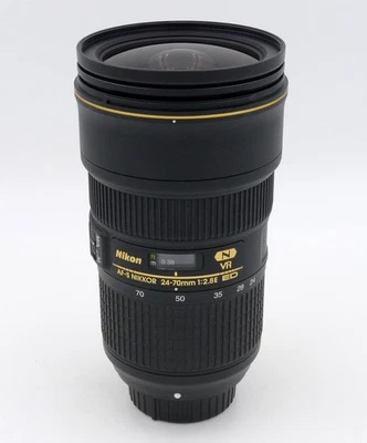 Nikon AF-S NIKKOR Objektiv 24–70 mm f/2,8 E ED VR {NEUWERTIG} - Bild 1 von 4
