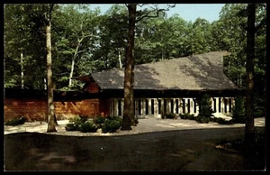 Postcard The Lutheran Church Of The Holy Spirit Deerfield Illinois - Picture 1 of 2
