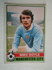 Topps Footballers (Red Back)  1977 Football Cards Variants (ef3)