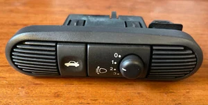 Jaguar X308 XJ8 Faro Ajustador Bota Interruptor Liberación - Imagen 1 de 5