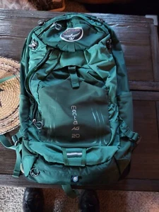 Used Osprey Manta Ag 20 Hiking Backpack - Picture 1 of 4