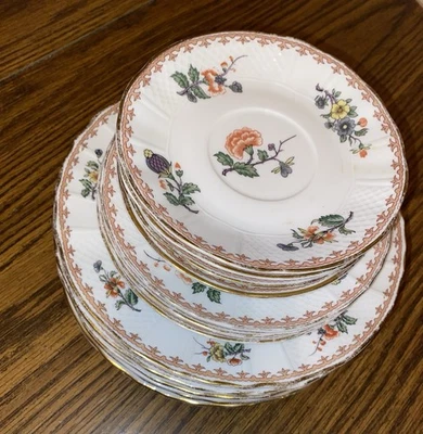 Bernardaud Limoges “Vieux Rouen” Juego de 14 Foto 1 de 4