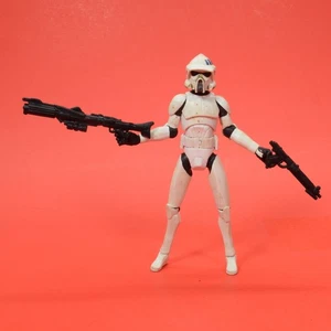 Star Wars 3.75" Clone Wars CW12 Battle Damaged Clone Arf Trooper As Shown UD16 - Picture 1 of 2