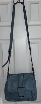 Bandolera de cuero azul isaac mizrahi Foto 1 de 4