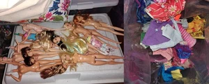 lotto ricambi barbie e abbigliamento vintage extra anni 80 90 mix vestiti sfusi - Foto 1 di 7