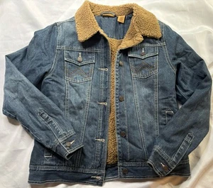 Chaqueta vaquera Wrangler talla hombre pequeña Sherpa forrada de lana vintage?  - Imagen 1 de 7