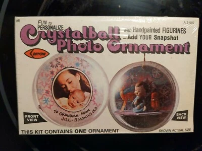 Vintage Flecha Navidad Bola de Cristal Bola de Cristal Foto Adornos Hágalo Usted Mismo Set 1978 Foto 1 de 2