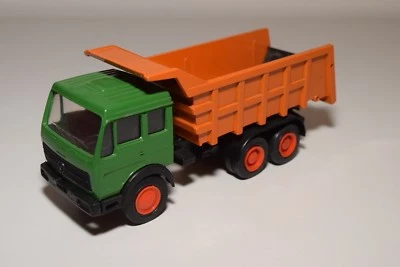 E FORMA TOYS MATTEL MERCEDES-BENZ CAMION DUMPER RIBALTABILE QUASI COME NUOVO - Immagine 1 di 4