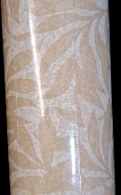 Papel tapiz York diseño Carey Lind un rollo doble bronceado en hojas dobladas sellado Foto 1 de 4