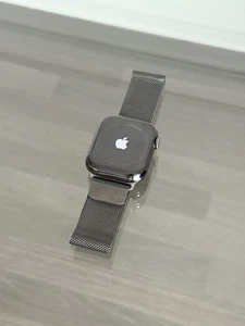 Apple Series 8 45mm Case wit Milanese Loop Smart Watch (GPS/Cellular) - Graphite - Photo 1 sur 4
