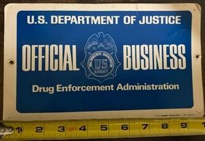 Rare 1970’s Drug Enforcement Administration Sun Visor Placard - DEA Police - Picture 1 of 6