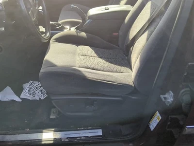 2005-2006 Gmc Envoy Xl Driver Front Seat Oem TMFXS - Image 1 of 2