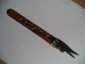 Holz Brieföffner mit Vogel Blumen Dekor - Bild 1 von 5