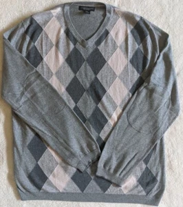 Banana Republic Men’s Gray Argyle Silk Cashmere Super Soft V-Neck Sweater Size L - Picture 1 of 11