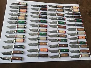 "LOTE DE 50 CUCHILLOS SKINNER DE CAZA HECHOS A MANO DE ACERO DAMASCO DE 6" con FUNDA JWK - Imagen 1 de 9