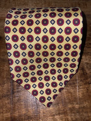 Dolce&Gabbana basic Tie 100% silk Yellow, red geometric 59”, 3 1/2” preppy - Image 1 of 4