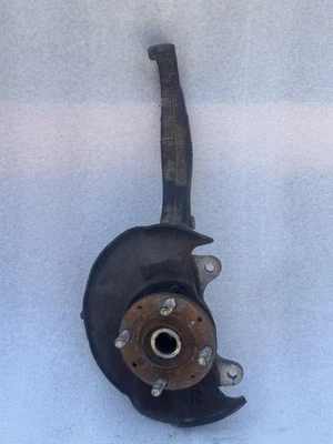 1995 HONDA DEL SOL LEFT DRIVER SIDE FRONT SPINDLE KNUCKLE HUB NON-ABS TYPE - Image 1 of 4