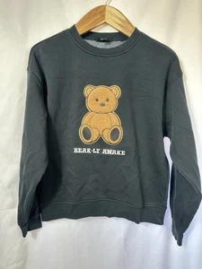 Forever 21 Black Bear-Ly Awake Grafik Teddybär Pullover Sweatshirt Damen S - Bild 1 von 4