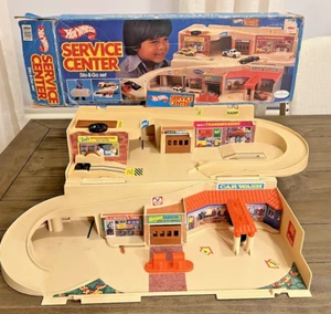 Vintage 1979 Mattel Hot Wheels Sto & Go Service Center Station w/ Original Box - Picture 1 of 8