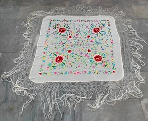 Vintage Manila Handmade Red Roses Silk Shawl Embroidered Floral Scarf 113x110 cm - Picture 1 of 16