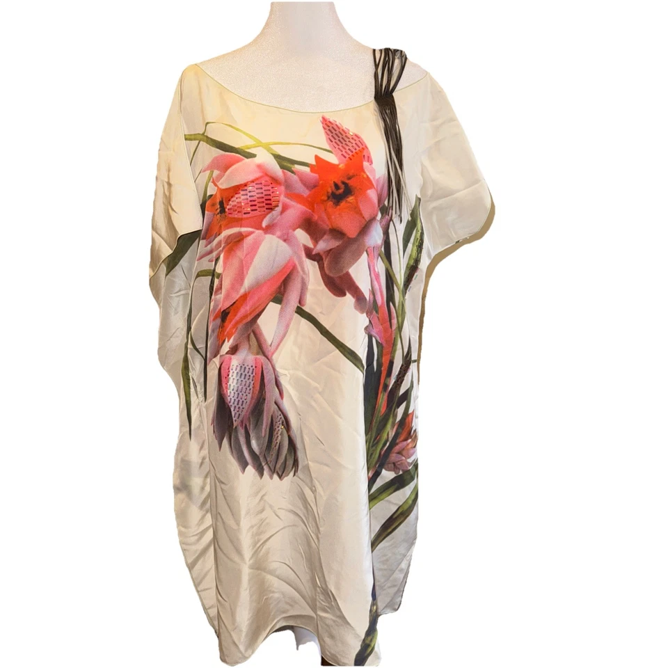 Vestido Rozae Nichols Floral Caftán Manga Corta Talla Grande Lentejuelas, Cuero  Foto 1 de 4