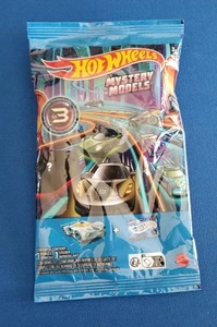 2025 HOT WHEELS MYSTERY MODELS SERIES 3 #3 Lotus Emira - Picture 1 of 2