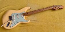 Fender Deluxe Roadhouse Stratocaster, graph Tech Saddles, stock Texas Special PU for sale