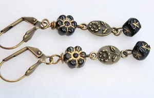 Lange dünne schwarze Glas Ohrhänger, Tschechische Perlen, Böhmisch, 1-3/4 Zoll - Bild 1 von 4