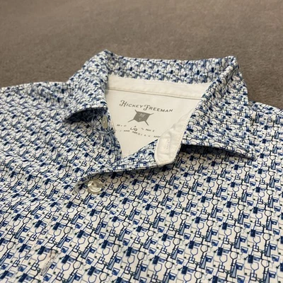 Hickey Freeman Polo 衫男式大号白色蓝色几何鸡尾酒葡萄酒杯 — 第 1/4 张图片