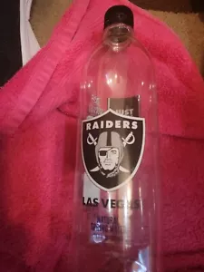 Las Vegas Raiders Wasserflasche leer aus Vorsaison Spiel. - Bild 1 von 7