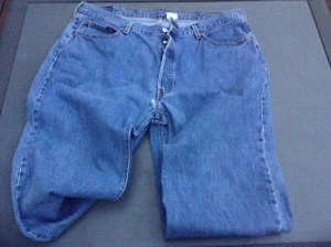 Levi’s Jeans Mens 42 Blue Denim 560 Straight Leg Cotton Pants 42 X 32 button fly - Picture 1 of 5