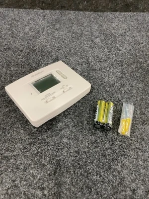 BRAEBURN 1220NC Thermostat, Non-Programmable, 2H/1C - Image 1 of 4
