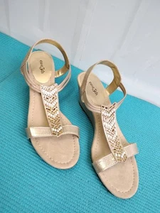 East 5th Women's Rhinestone Embellished Wedge Sandals Slingback Champagne Sz 9.5 - Picture 1 of 10