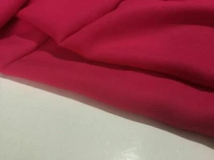 New Beautiful High Class Cerise Pink Colour Linen Suiting Fabric 50" 127 cm - Picture 1 of 3