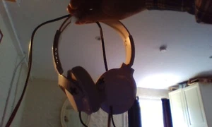 Philips White Stereo 3.5mm jack headphones Wired Extra Bass with 1500+ mp3 - Picture 1 of 1