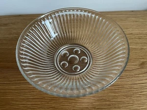8 x 3 inch Curved Clear Glass Medium Bowl Striated With Bubbles In Base - Picture 1 of 9