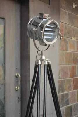 Proyector industrial Hollywood con trípode negro foco náutico lámpara de pie Foto 1 de 4