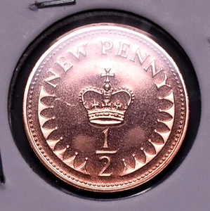 Great Britain ~ 1/2 New Penny ~ 1976 ~ Elizabeth II ~ Gem Proof ~ UNC ~ *N345 - Picture 1 of 3